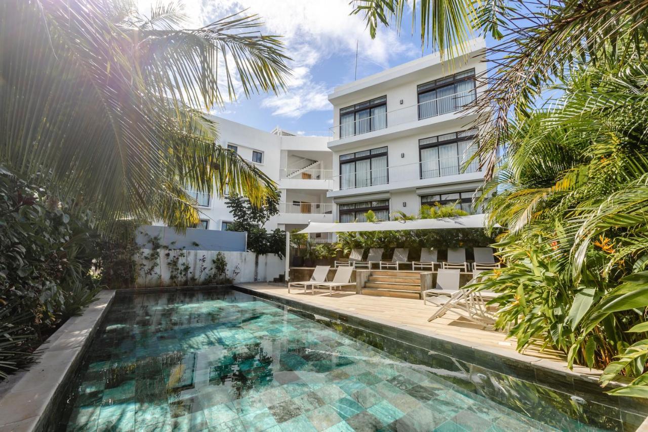 Blue Residences- Ground Floor Two Bedroom Apartment Grand Baie Bagian luar foto