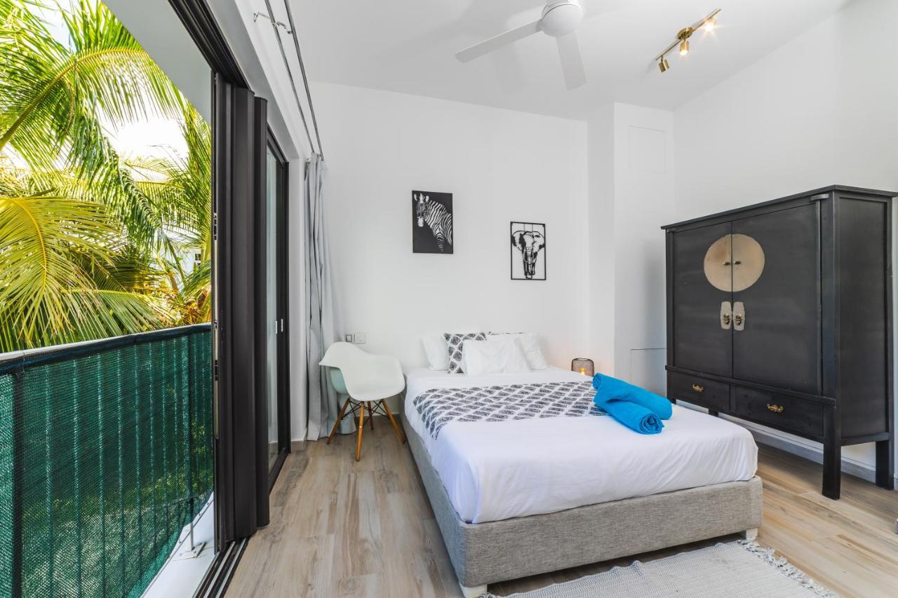 Blue Residences- Ground Floor Two Bedroom Apartment Grand Baie Bagian luar foto